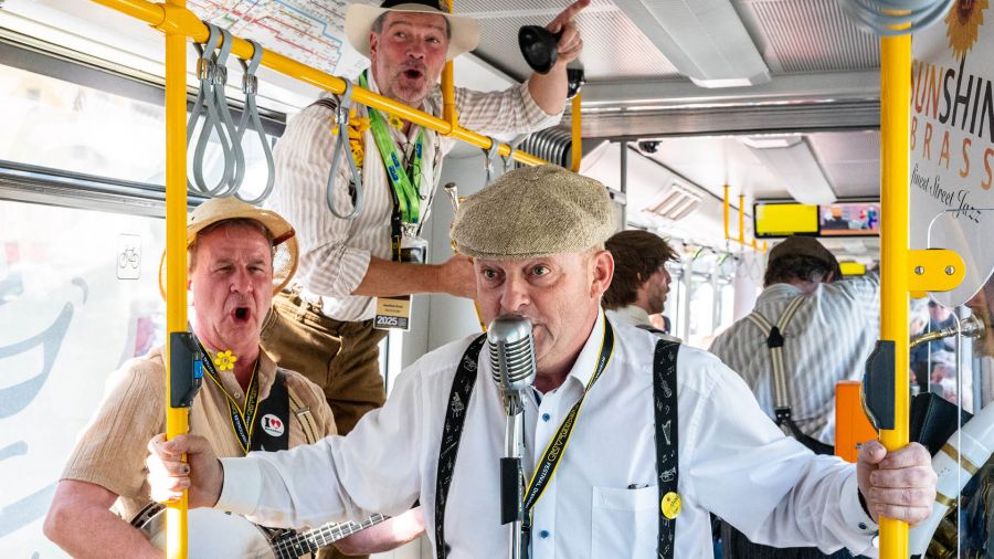 2. Dixietram Jazzrundfahrt, Haltestelle Webergasse, Foto: Hendrik Meyer