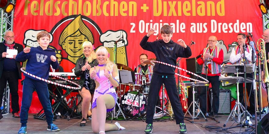 Auftakt traditionell im Zoo