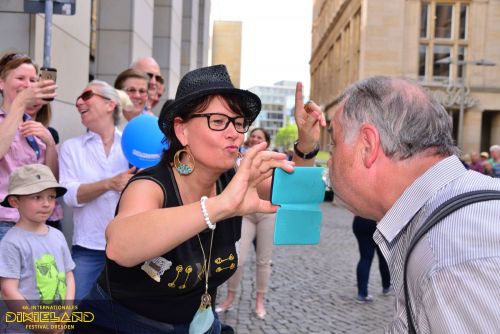 2016-071-Dixielandfestival-Parade-©-Foto-Hendrik-Meyer – Foto-Großansicht