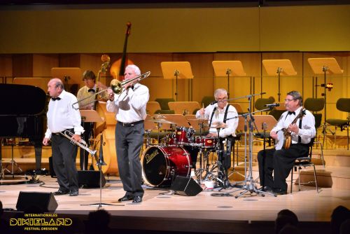 2017-Dixielandfestival-Dresden-Swingt-Kulturpalast-025-©-Foto-Hendrik-Meyer – Foto-Großansicht