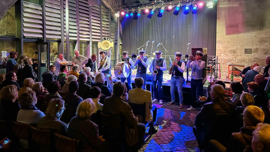 Dixieland-Fr&uuml;hschoppen, B&auml;renzwinger/Kasematten/Kanonenhof, 