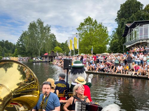 20250706-Kahnkorso-4522 – Foto-Großansicht