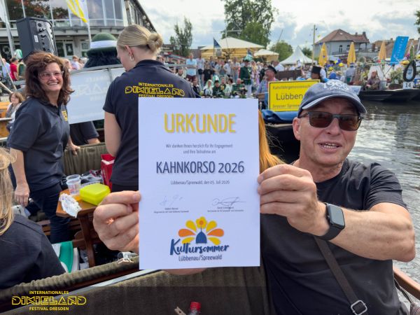 Fotor&uuml;ckblick: 52. L&uuml;bbenauer Kahnkorso 2026 