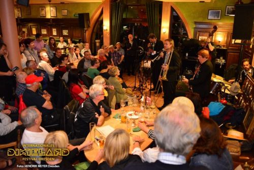 2014-084-Dixielandfestival-Jazzclub-©-Foto-Hendrik-Meyer – Foto-Großansicht