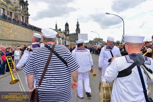 2015-059-Dixielandfestival-Parade-©-Foto-Hendrik-Meyer – Foto-Großansicht