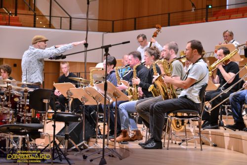 2017-Dixielandfestival-Dresden-Swingt-Kulturpalast-010-©-Foto-Hendrik-Meyer – Foto-Großansicht