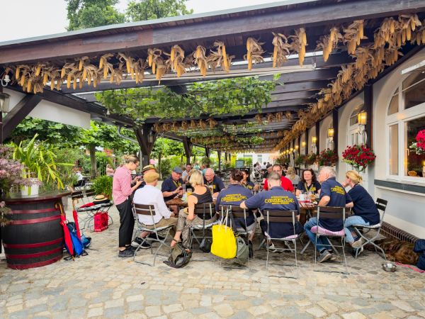 Fotor&uuml;ckblick: 51. L&uuml;bbenauer Kahnkorso 2025 