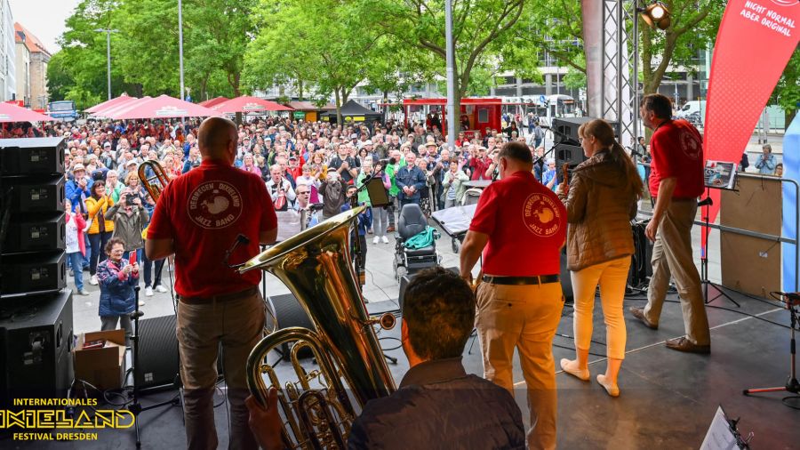Kurzfristig unbezahlbare Auflagen zur Terrorabwehr, Foto: Hendrik Meyer