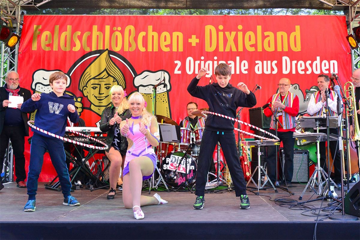 Auftakt traditionell im Zoo