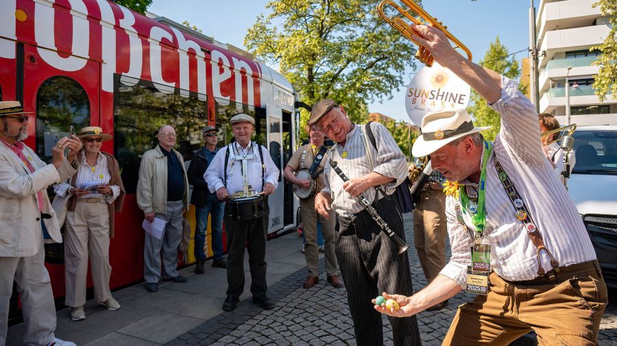 1. Dixietram Jazzrundfahrt, Haltestelle Webergasse,