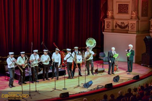 2015-021-Dixielandfestival-Jazzgala-Semperoper-©-Foto-Hendrik-Meyer – Foto-Großansicht