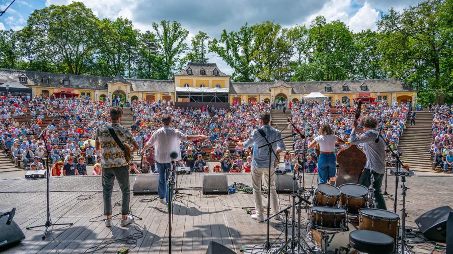 Open-Air-Gala, Freilichtbühne »Junge Garde«,